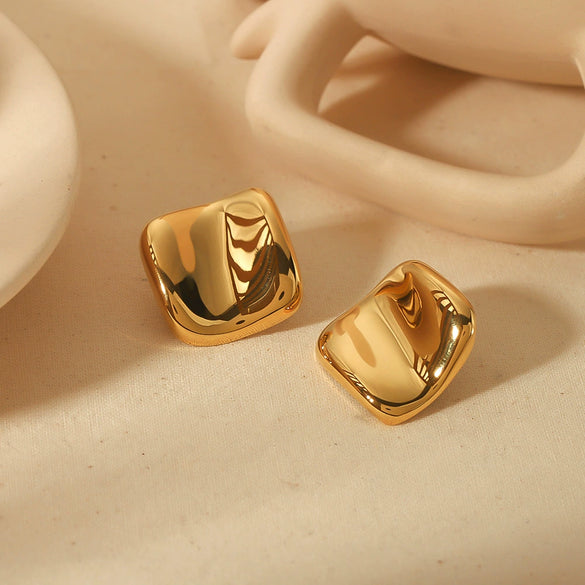 Wholesale Ladies Stainless Steel Geometric Irregular Pleated Electroplated Earrings