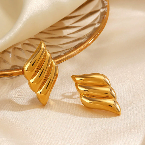 Wholesale Ladies Stainless Steel Geometric Love Wings Gold Plated Earrings