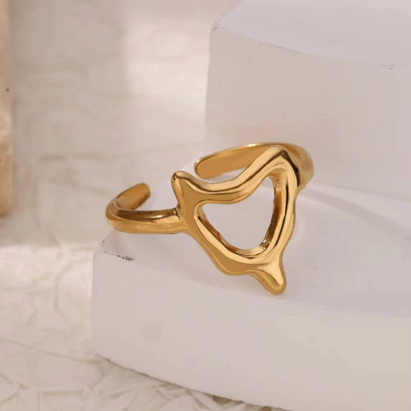 Wholesale Ladies Stainless Steel Heart Shape Electroplated Lip Ring And Conch Ring With Personality Design