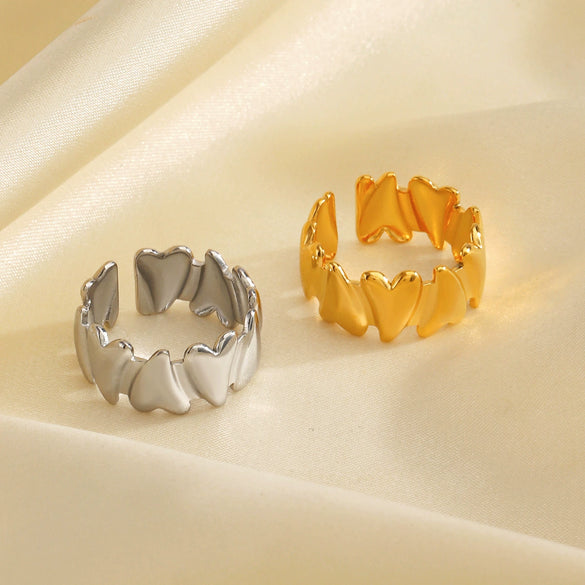Wholesale Ladies Stainless Steel Heart Shaped Love Ring With Electroplating And Geometric Wave Pattern