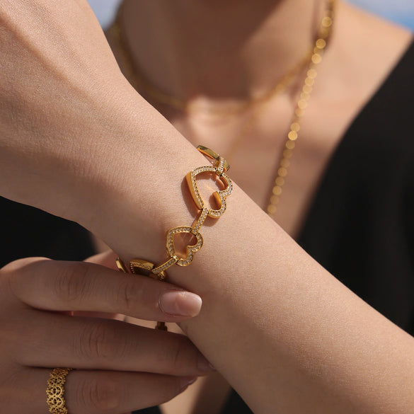 Wholesale Ladies Stainless Steel Love Circle Stitching Chain Bracelet With 5A Zircon Geometric Pattern Electroplating Light Luxury Temperament