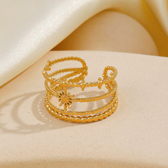 Wholesale Ladies Stainless Steel Star Ring With 18K Gold Plated Electroplating