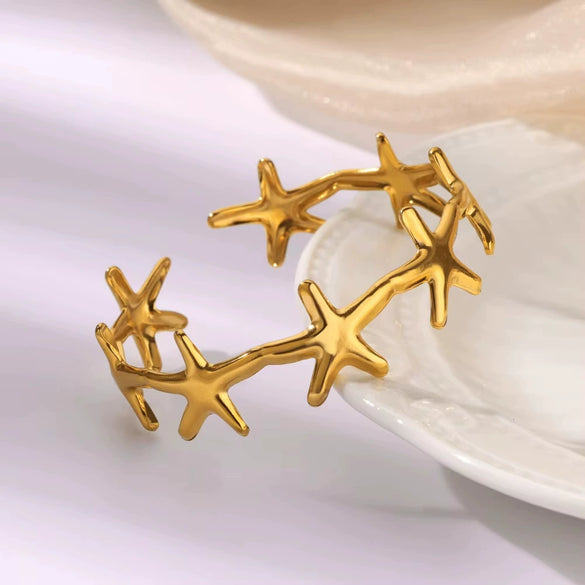 Wholesale Ladies Titanium Steel Opening Starfish Bracelet With Marine Element Texture And Electroplating Processing