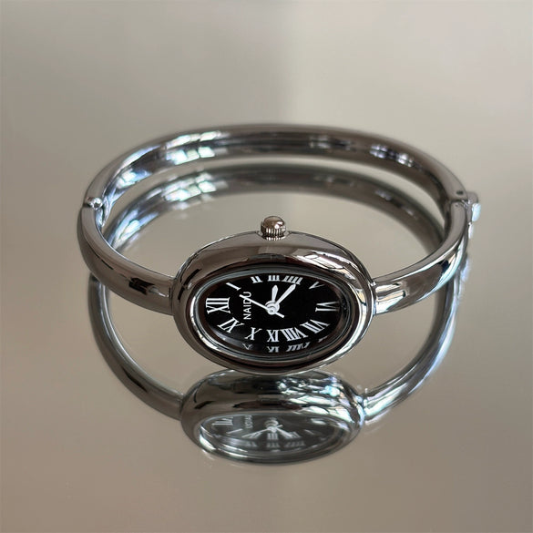 Wholesale Ladies Vintage Style Oval Stainless Steel Bathtub Bracelet Watch