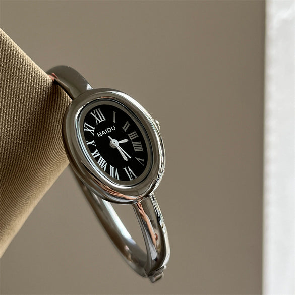 Wholesale Ladies Vintage Style Oval Stainless Steel Bathtub Bracelet Watch