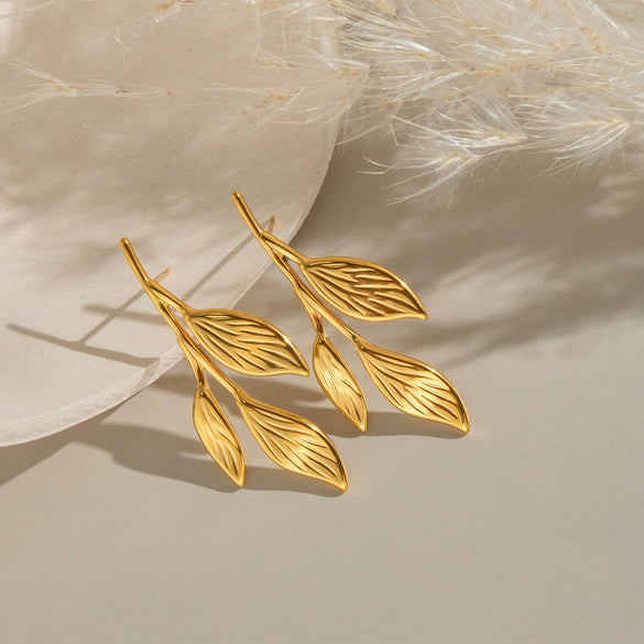 Wholesale Lady's Fresh Elegant Leaf Geometric Stainless Steel Earrings With Electroplating Jewelry