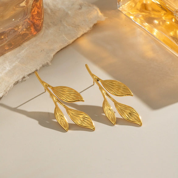 Wholesale Lady's Fresh Elegant Leaf Geometric Stainless Steel Earrings With Electroplating Jewelry
