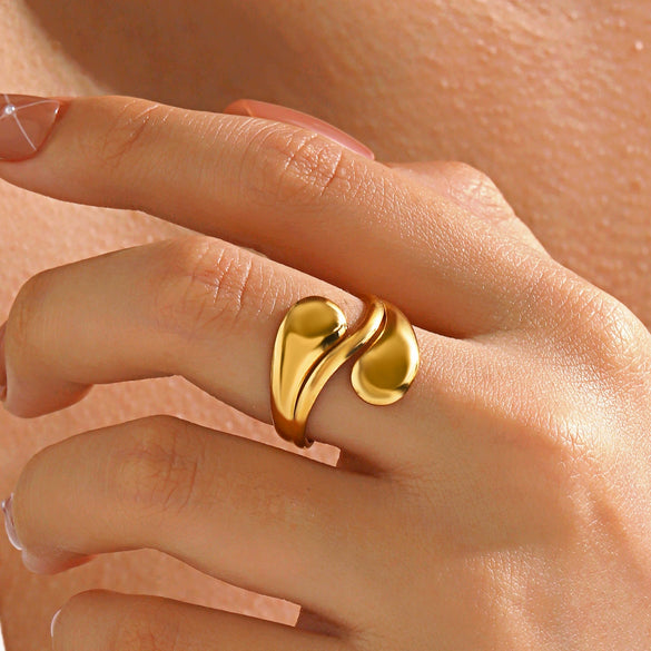Wholesale Lady's Stainless Steel Geometric Drop Opening Ring With 18K Gold Plated Electroplating Minimalist Design