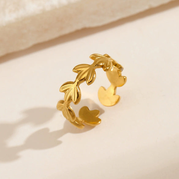 Wholesale Leaf Ring Stainless Steel 18K Gold Plated Simple Fashion Electroplated For Women