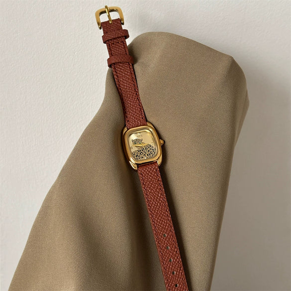 Wholesale Leopard Print Snake Head Design Square Dial Quartz Wristwatch For Women With Super Fiber Strap And Stainless Steel Buckle
