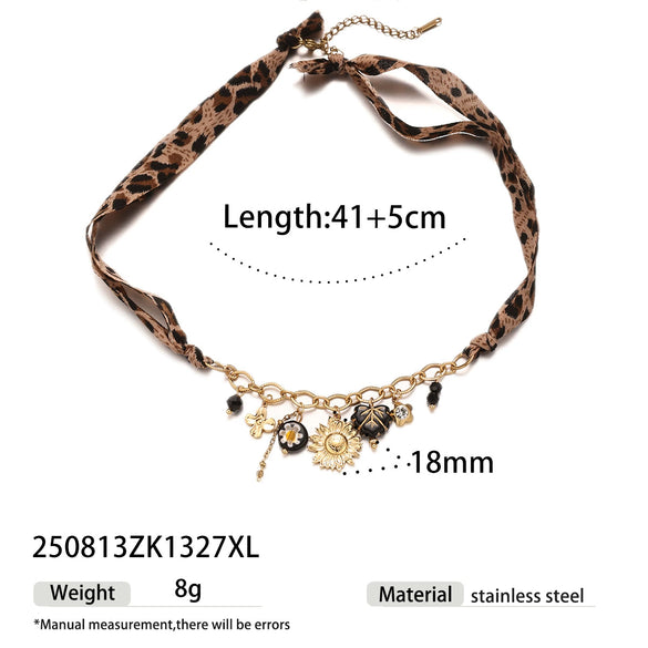 Wholesale Leopard Print Stainless Steel And Titanium Steel Electroplated Pendant Necklace And Accessories Set For Women