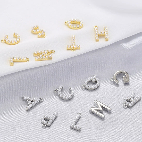 Wholesale Letter Accessories Copper Plated 18K Gold Set With Artificial Pearl Geometric Style Pendant