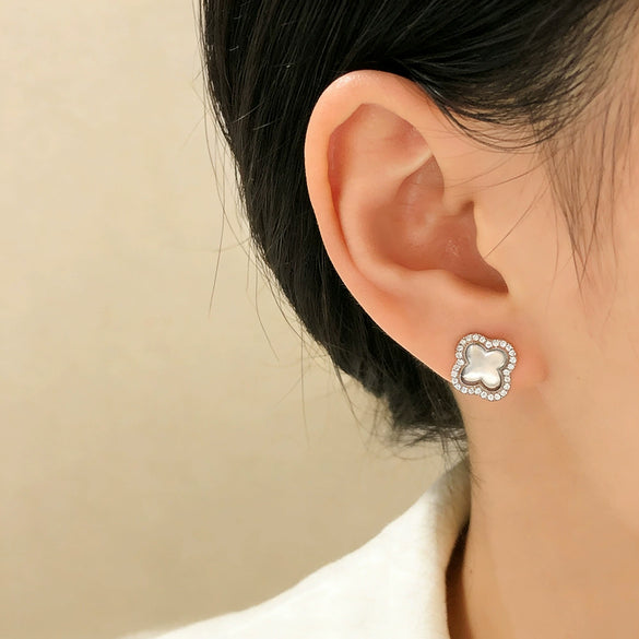 Wholesale Light Luxury Diamondinlaid Copper Fourleaf Clover Earrings For Women