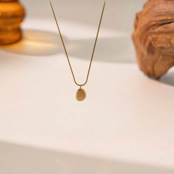 Wholesale Light Luxury Electroplated Letter And Number Pendant Titanium Steel Clavicle Necklace For Women