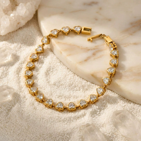 Wholesale Light Luxury Electroplated Titanium Steel Heartshaped Zircon Bracelet For Women