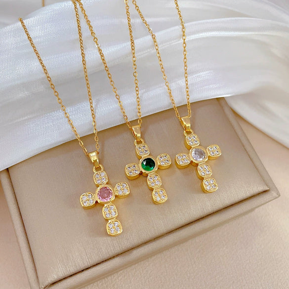 Wholesale Light Luxury Elegant Geometric Diamond Pendant Necklace For Women And Men Copper Pendant Stainless Steel Chain