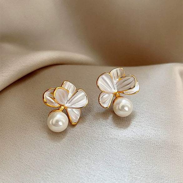 Wholesale Light Luxury Exquisite Versatile Earrings With Imitation Pearls Oil Drop Flower Design
