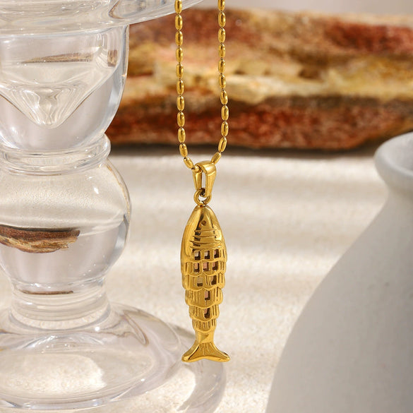 Wholesale Light Luxury Geometric Animal Style Stainless Steel Vacuum Plated Pendant Necklace For Women