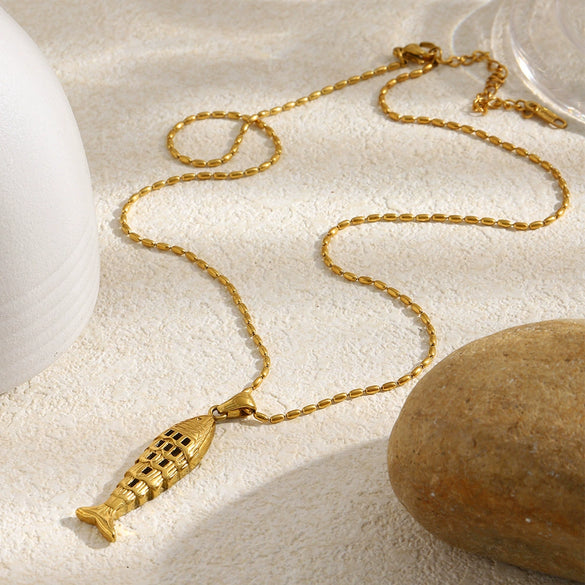 Wholesale Light Luxury Geometric Animal Style Stainless Steel Vacuum Plated Pendant Necklace For Women