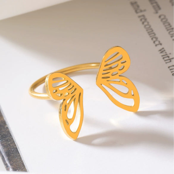 Wholesale Light Luxury Geometric Butterfly Opening Ring For Ladies Made Of Stainless Steel With Electroplating