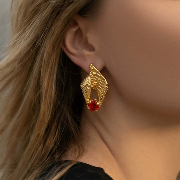 Wholesale Light Luxury Geometric Conchshaped Tassel Stainless Steel Earrings With Red Zircon Inlay For Women Electroplated