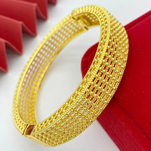 Wholesale Light Luxury Geometric Copper Alloy Electroplated Bracelet For Women's Wedding Jewelry