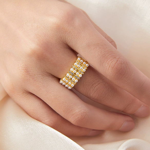 Wholesale Light Luxury Geometric Diamondencrusted Copper Ring