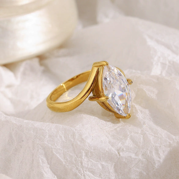 Wholesale Light Luxury Geometric Drop Shape Electroplated Stainless Steel Horse Eye Oblique Ring Women's Hand Jewelry