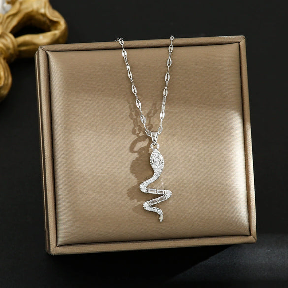 Wholesale Light Luxury Geometric Microinlaid Titanium Steel Women's Clavicle Necklace