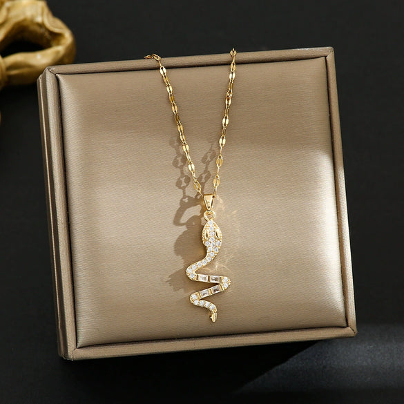 Wholesale Light Luxury Geometric Microinlaid Titanium Steel Women's Clavicle Necklace