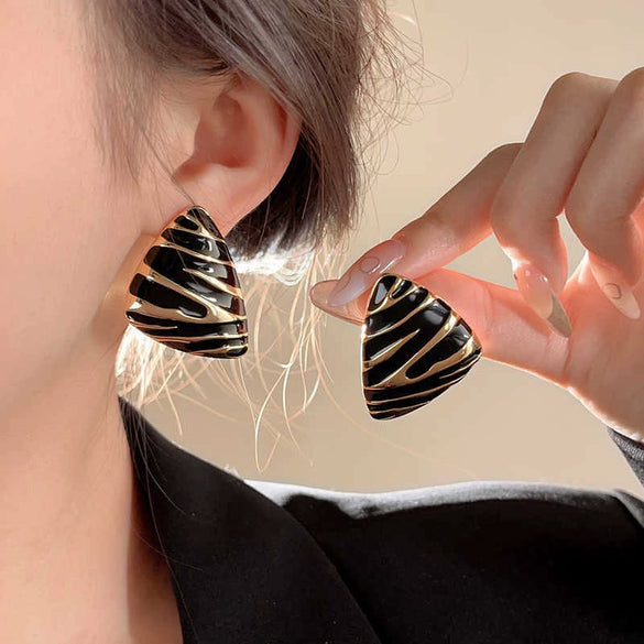 Wholesale Light Luxury Geometric Oil Drop Triangular Stainless Steel Earrings For Women