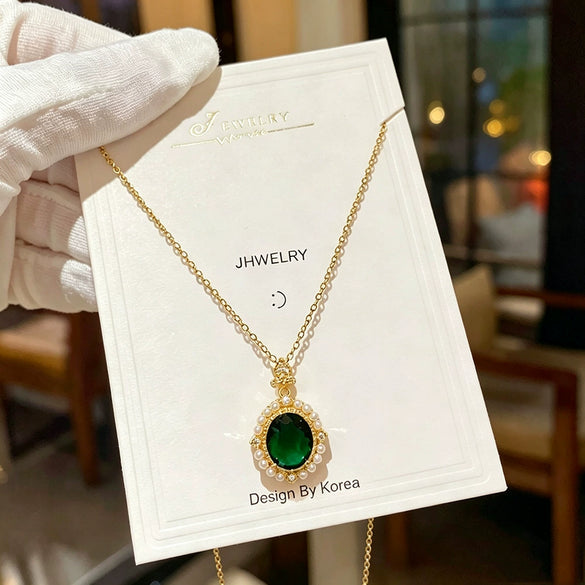 Wholesale Light Luxury Geometric Pendant Titanium Steel And Copper Necklace For Women With Electroplating Design And Cross Chain