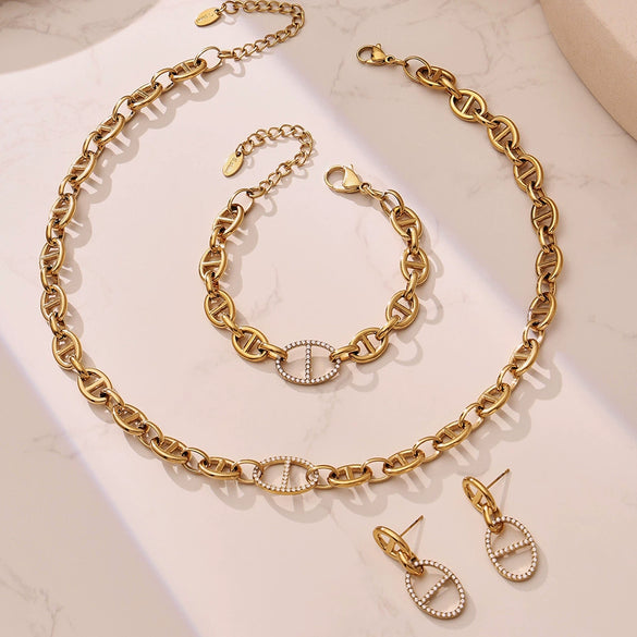 Wholesale Light Luxury Geometric Pig Nose Stainless Steel 18K Gold Plated Jewelry Set Including Necklace Bracelet And Earring