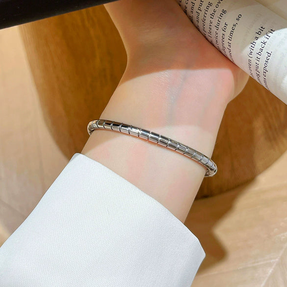 Wholesale Light Luxury Geometric Polish Titanium Steel Bracelet With 18K Real Gold Electroplated Clasp For Women