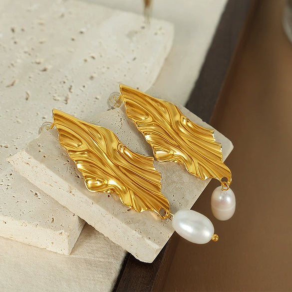 Wholesale Light Luxury Geometric Rhombus Freshwater Pearl Earrings For Women With Electroplating