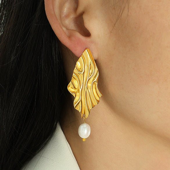 Wholesale Light Luxury Geometric Rhombus Freshwater Pearl Earrings For Women With Electroplating