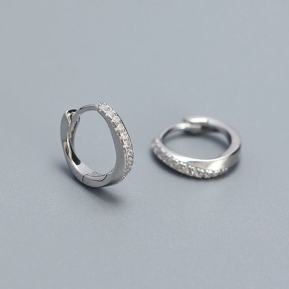 Wholesale Light Luxury Geometric S925 Silver Diamondembedded Earrings For Women With Electroplating