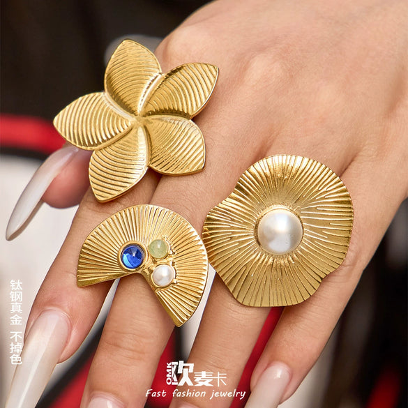 Wholesale Light Luxury Geometric Stainless Steel Electroplated Floral Ring Set For Women