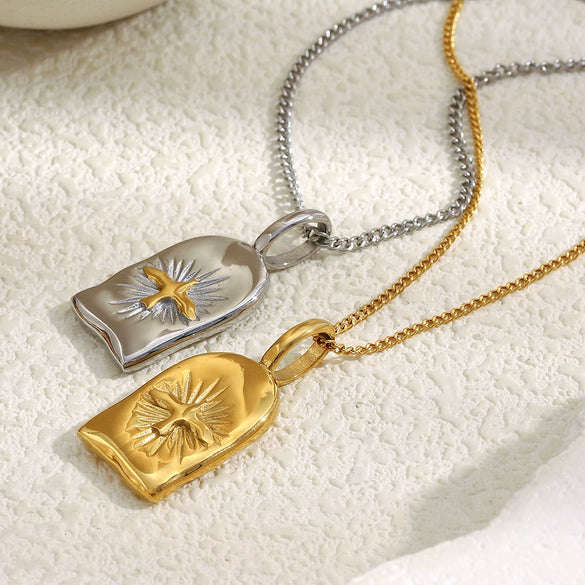 Wholesale Light Luxury Geometric Stainless Steel Electroplated 18K Gold Pendant Necklace For Women