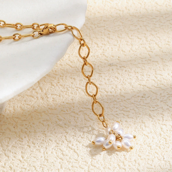 Wholesale Light Luxury Geometric Stainless Steel Electroplated Pearl Tassel Necklace For Women