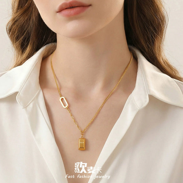 Wholesale Light Luxury Geometric Stainless Steel 18K Gold Plated Pendant Necklace For Women