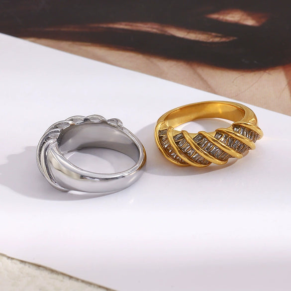 Wholesale Light Luxury Geometric Stainless Steel 18K Gold Plated Rectangular Zirconium Twisted Interface Ring For Women
