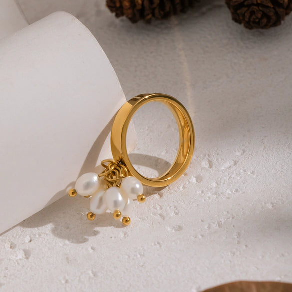 Wholesale Light Luxury Geometric Stainless Steel Pvd Furnace Vacuum Real Gold Plated Tassel Ring For Women