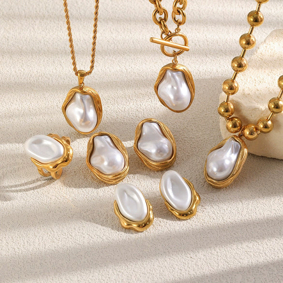 Wholesale Light Luxury Geometric Stainless Steel Pvd Furnace Vacuum Real Gold Plated Women's Necklace And Earrings Set