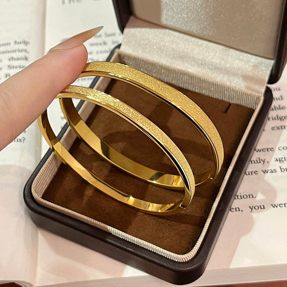 Wholesale Light Luxury Geometric Starry Sky Design Frosted And Polished Titanium Steel Bracelet Fashion Accessory