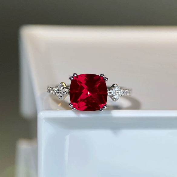 Wholesale Light Luxury Geometric 925 Sterling Silver Ring With Pigeon Blood Red Square Corundum