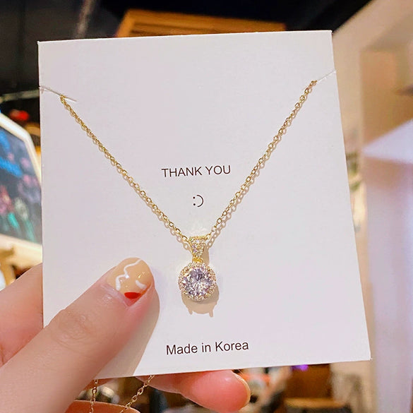 Wholesale Light Luxury Geometric Titanium Steel And Copper Electroplated Round Pendant Necklace For Women