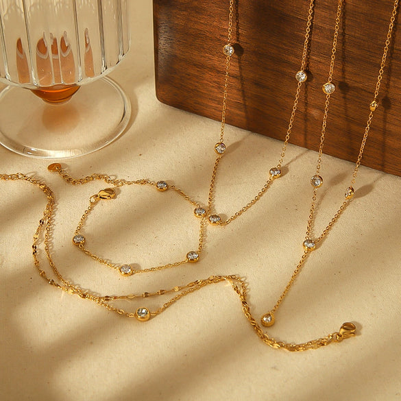 Wholesale Light Luxury Geometric Titanium Steel 18K Gold Inlaid Zircon And Rhinestone Clavicle Chain Necklace For Women