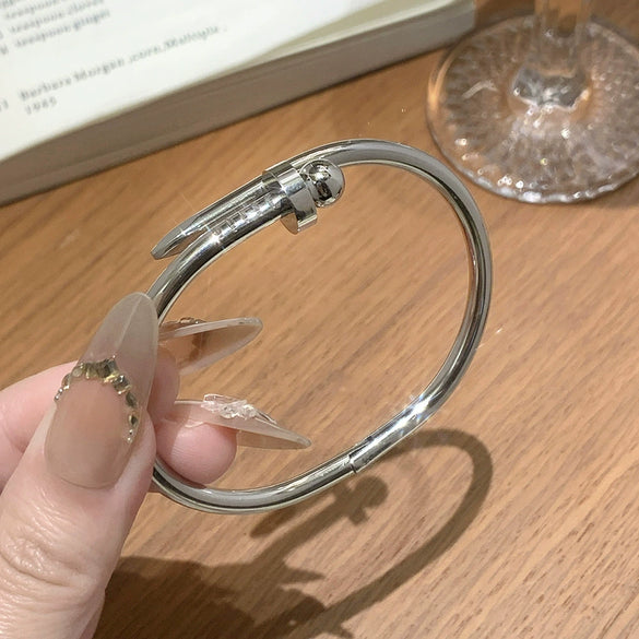 Wholesale Light Luxury Geometric Titanium Steel Round Bead Stud Clasp Bracelet Finely Polished Vacuum Electroplated Waterproof