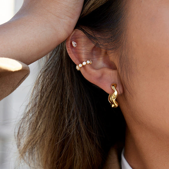Wholesale Light Luxury Geometric Wave Stainless Steel Electroplated Women's Earrings